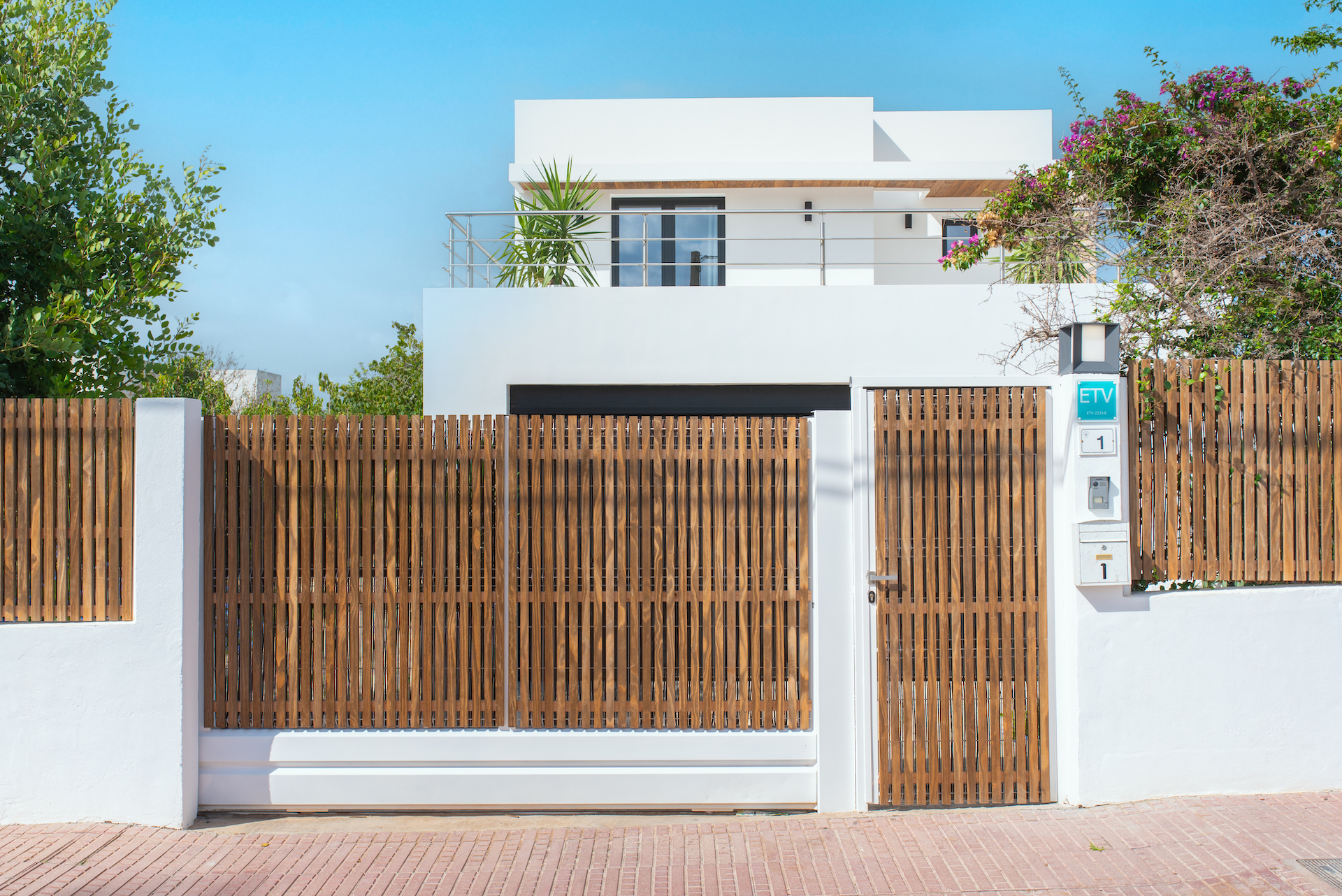 Resa estates Ibiza villa for sale tourist license modern entrance 8.jpg